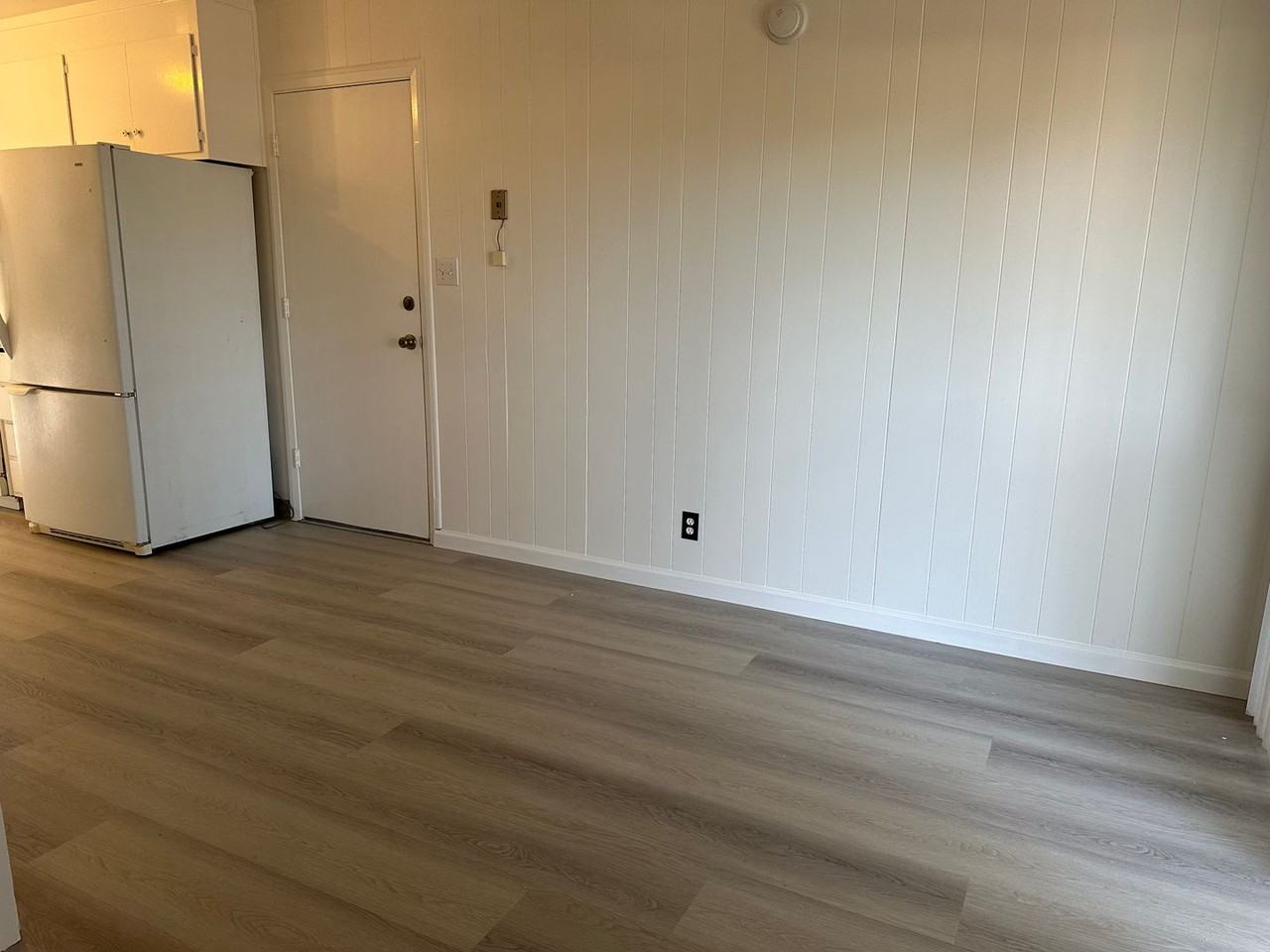 3518 Clinton Ave - Photo 4 of 10