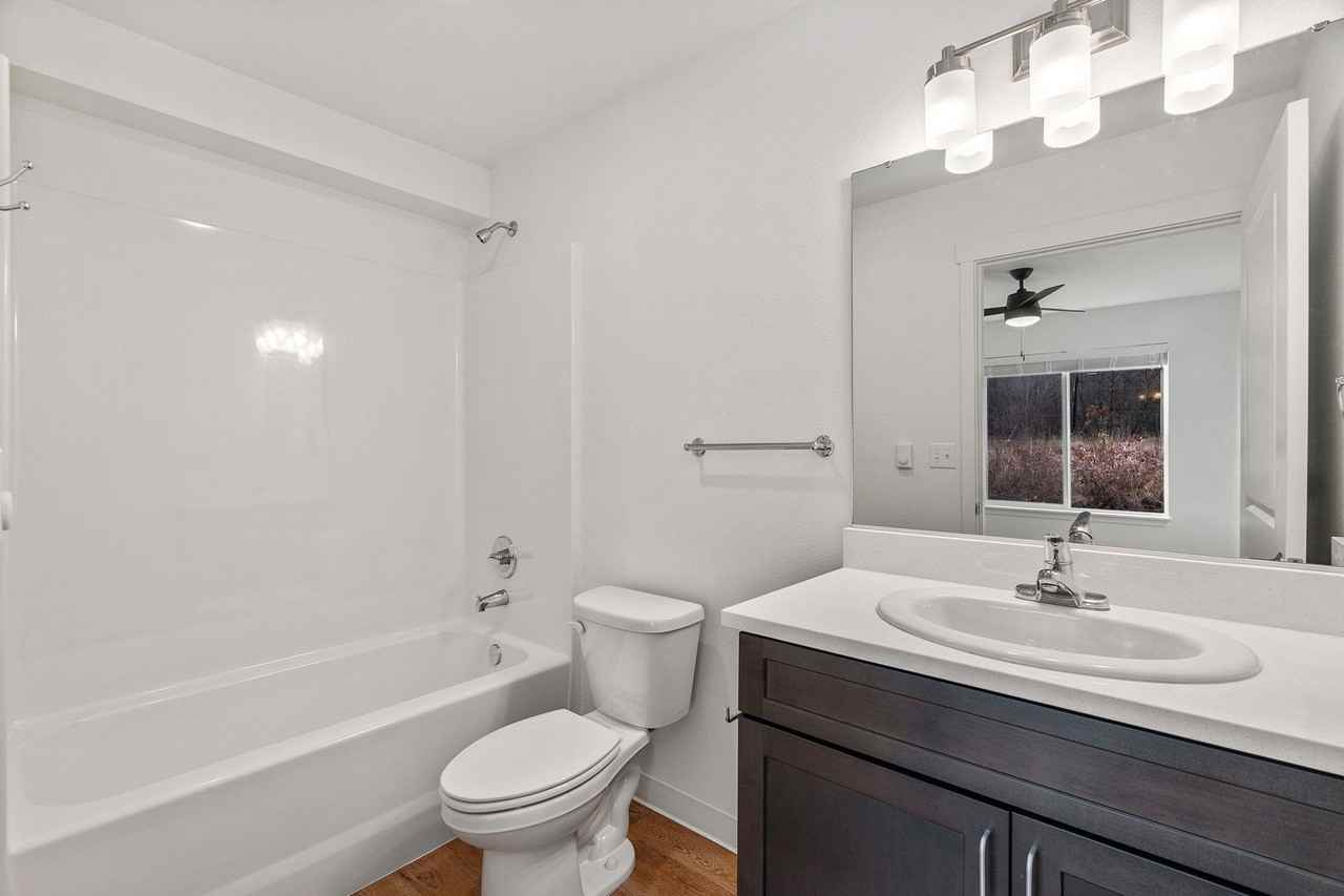 20124 Rochester #23B - Photo 7 of 28