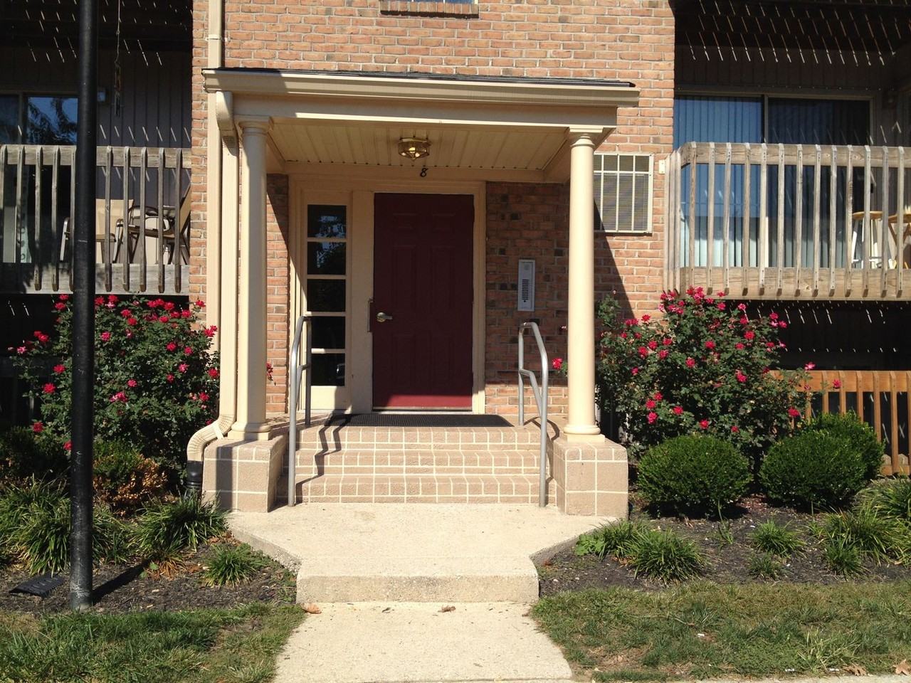 8 Cloverwood Court - Photo 2 of 15