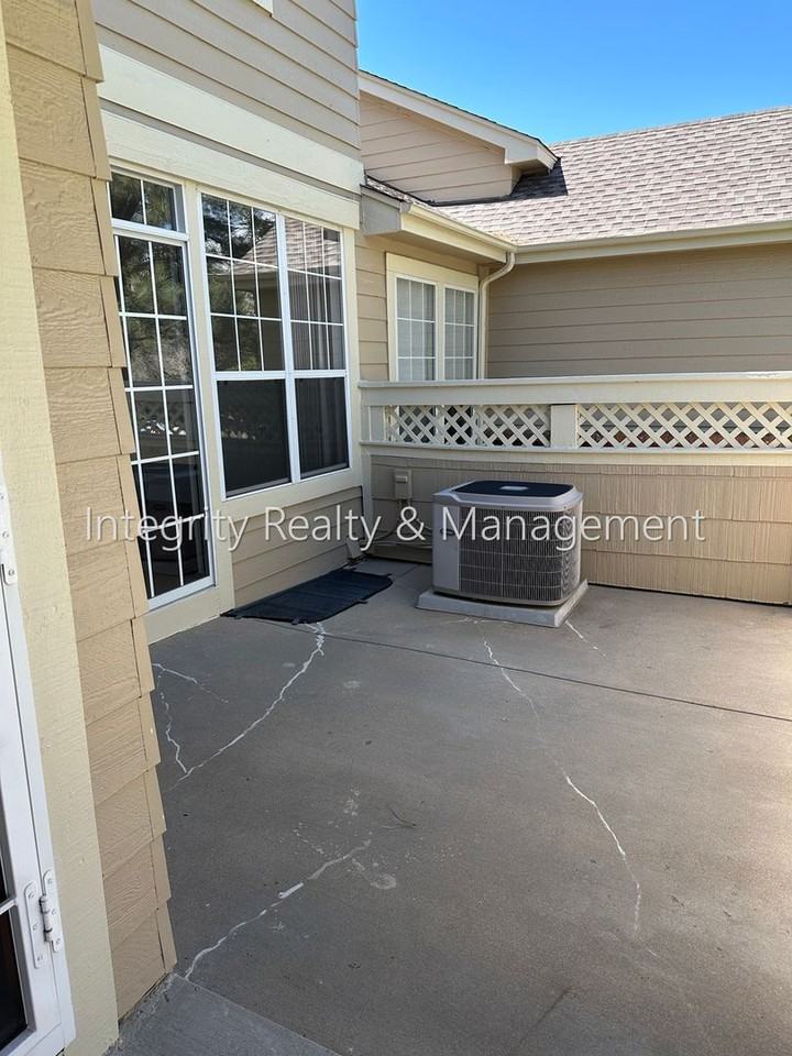 3410 W 98th Dr #B - Photo 3 of 33