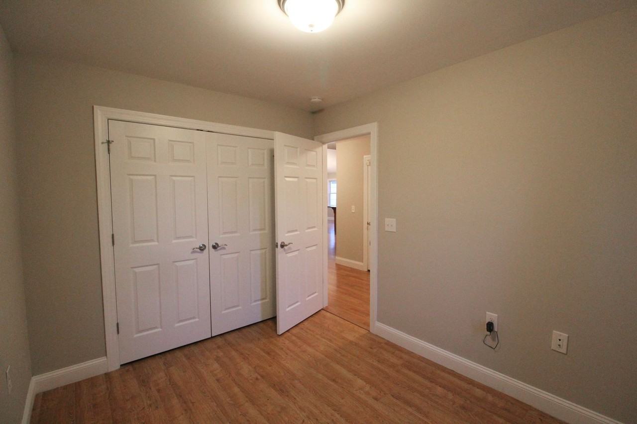 500 Callaway Cir - Photo 7 of 35