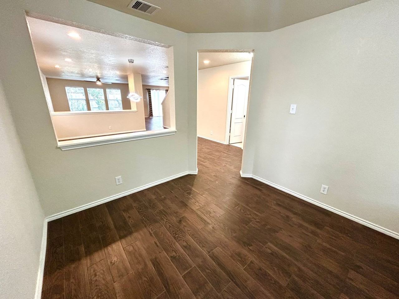 123 Adelaide Oaks - Photo 6 of 29