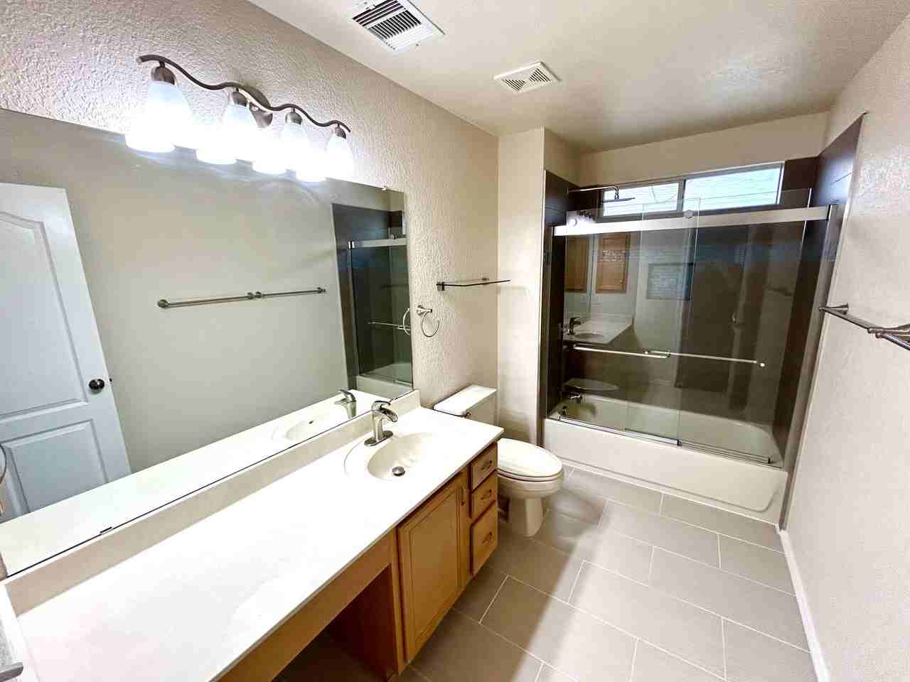 123 Adelaide Oaks - Photo 6 of 33