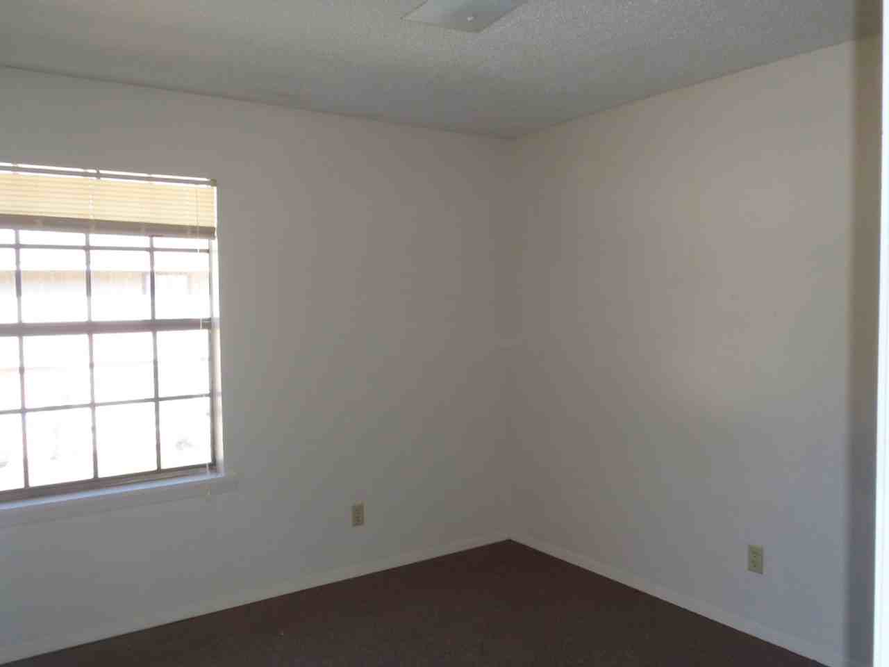 Harriet W Street - Photo 5 of 6