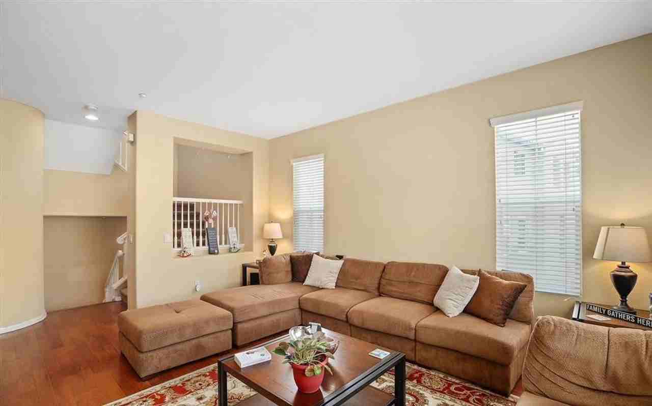 622 Kennedy Way - Photo 3 of 22