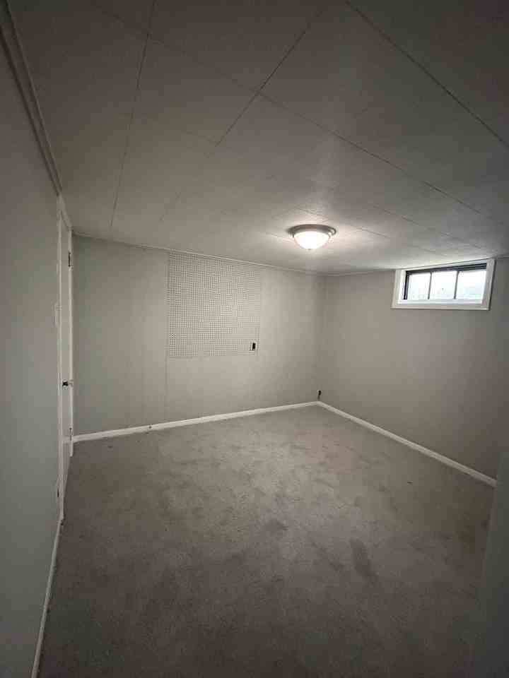 1305 Spring St - Photo 6 of 8