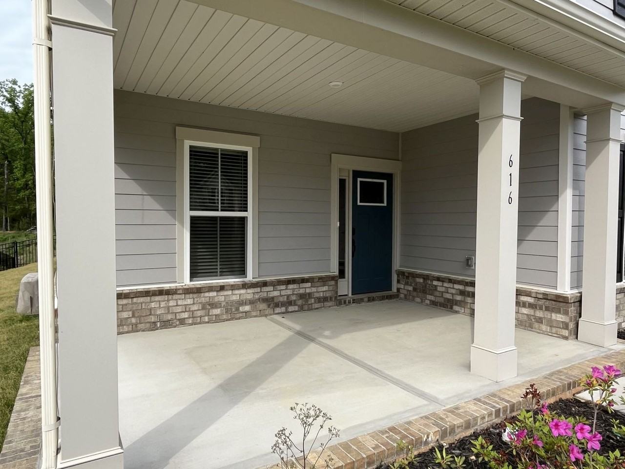 616 Southstone Dr - Photo 2 of 44