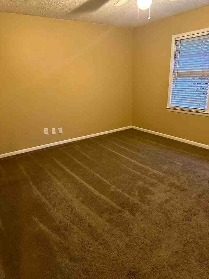 1951 Meadowbrook Circle Northwest - Photo 5 of 6