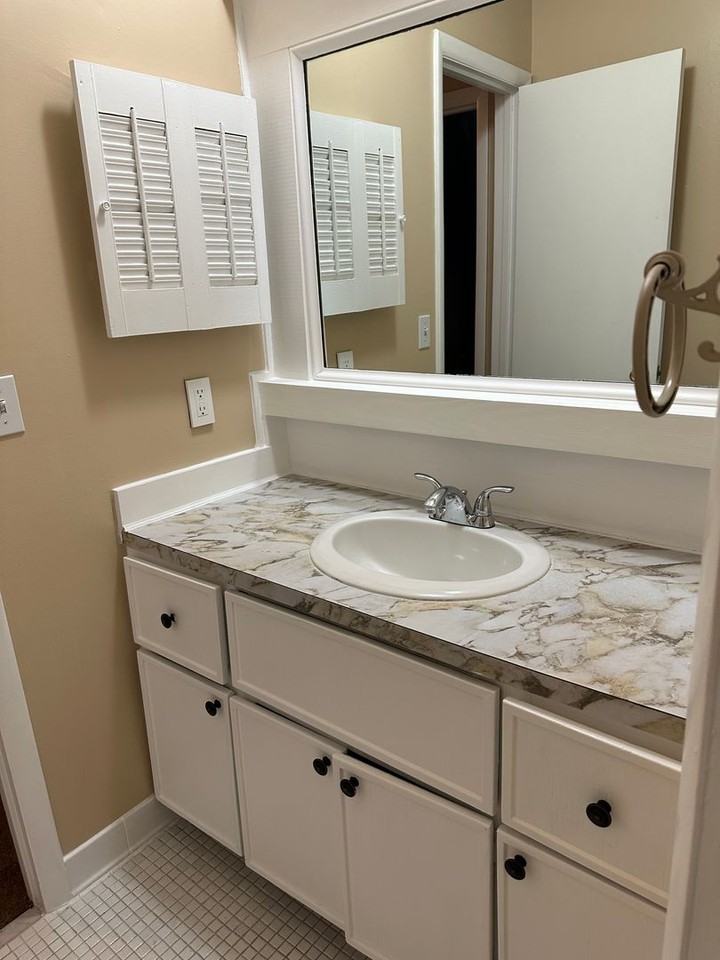 1951 Meadowbrook Circle Northwest - Photo 6 of 6