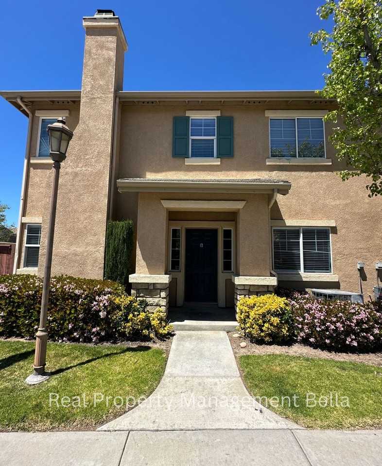 36149 Oakcreek Union Dr, Murrieta, CA 92563 4 Bedroom House for 2,975