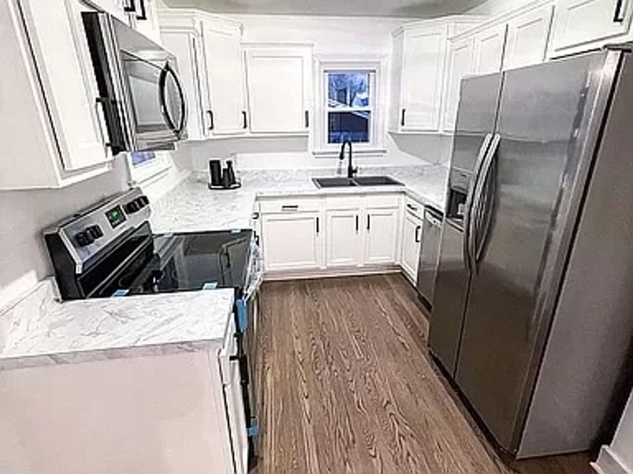 2609 Delor Ave - Photo 2 of 20