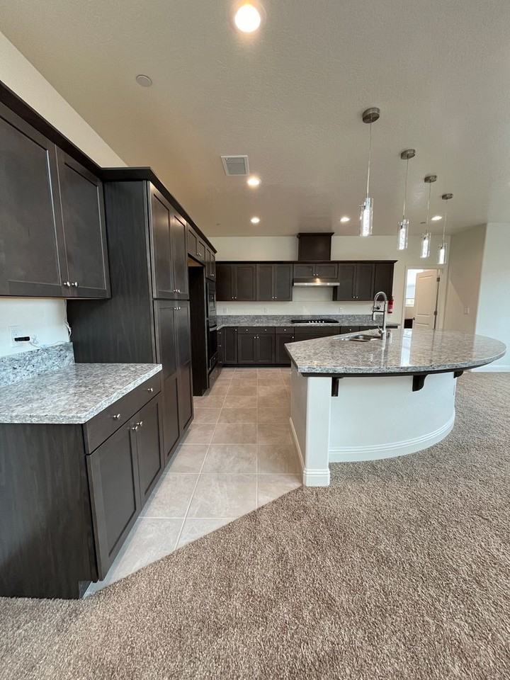 4116 Twain Ave - Photo 7 of 29