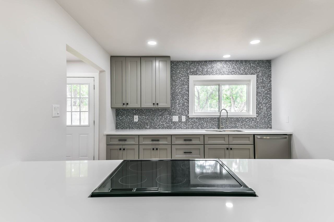 2014 15th Ave N #1 - Photo 5 of 17