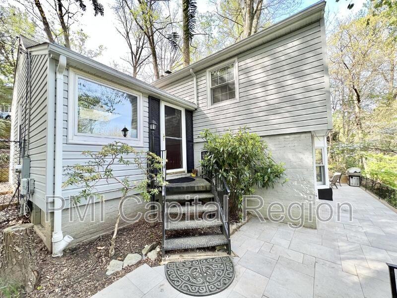 909 Sligo Creek Pkwy - Photo 3 of 19