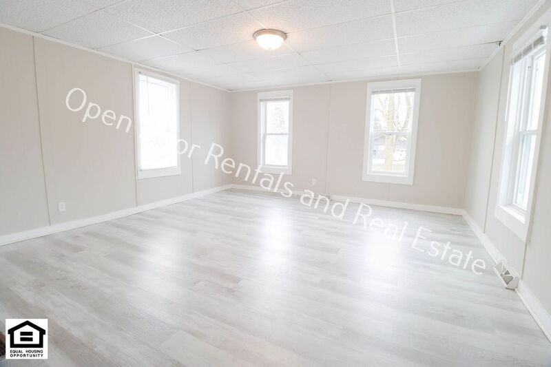 17425 State Road #103 - Photo 3 of 9