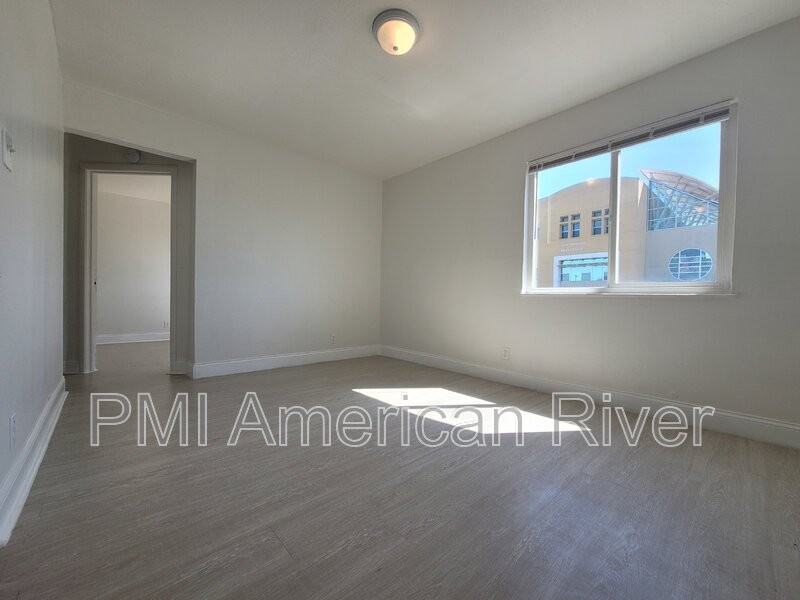 3729 Balsam St #5 - Photo 3 of 12