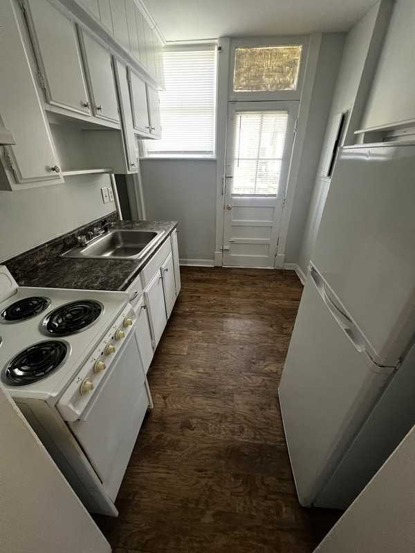 1022 Maplewood Ave #15 - Photo 6 of 17