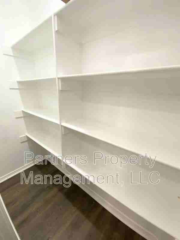 810 Hindman Dr - Photo 6 of 13