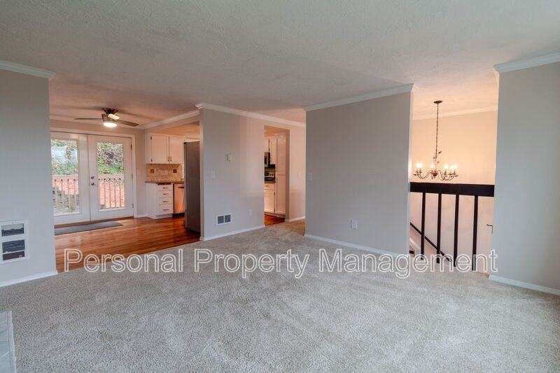 2629 Nw 6th Pl - Photo 4 of 19