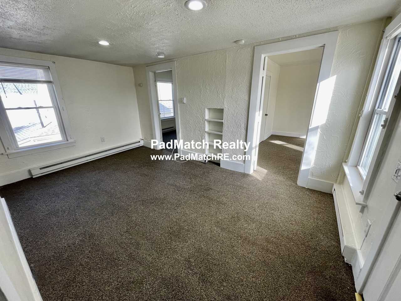 21 Hope St #2R - Photo 2 of 16