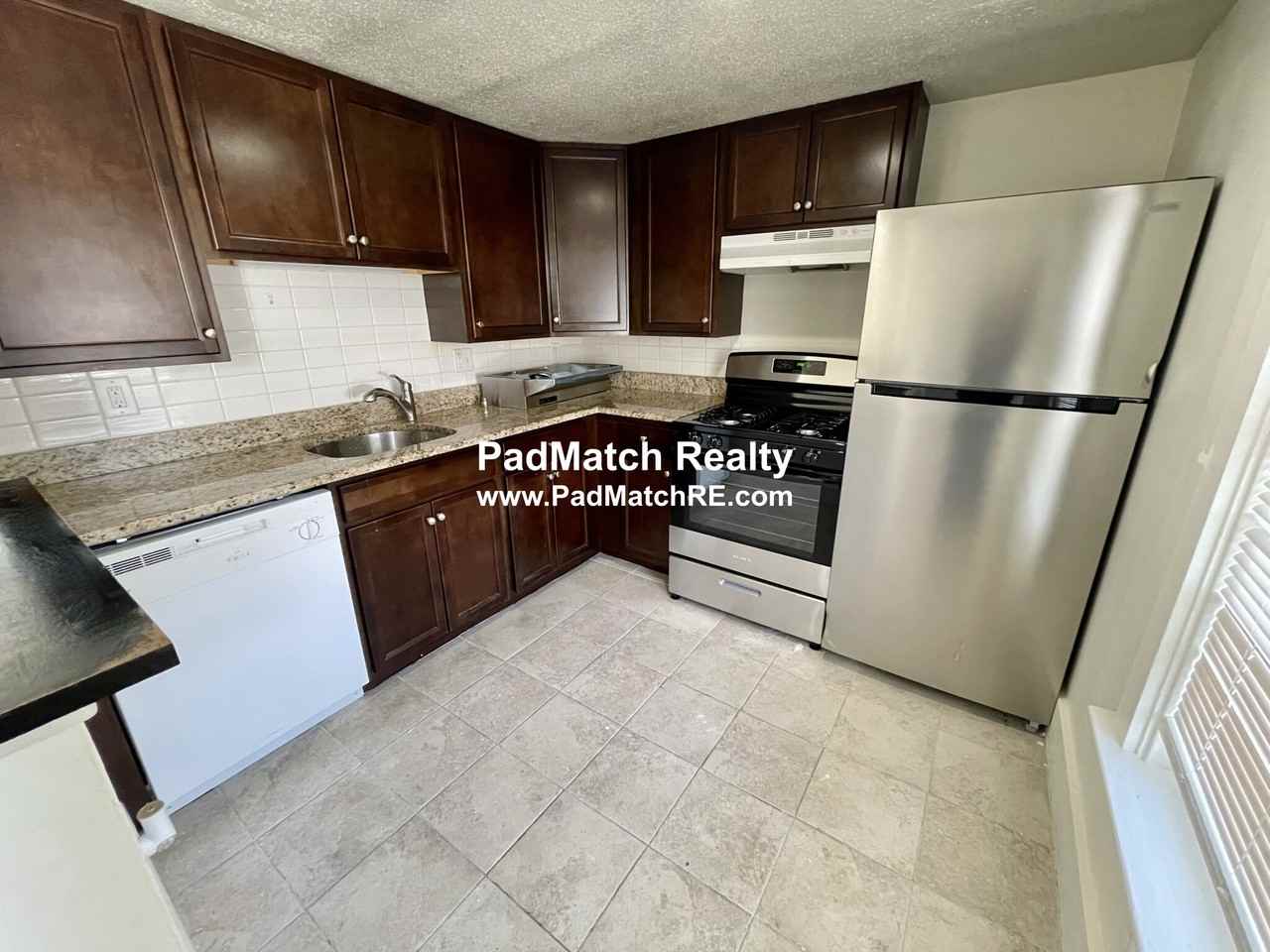 21 Hope St #2R - Photo 4 of 16