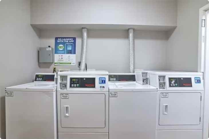 328 N. Notre Dame Ave. - Photo 7 of 24