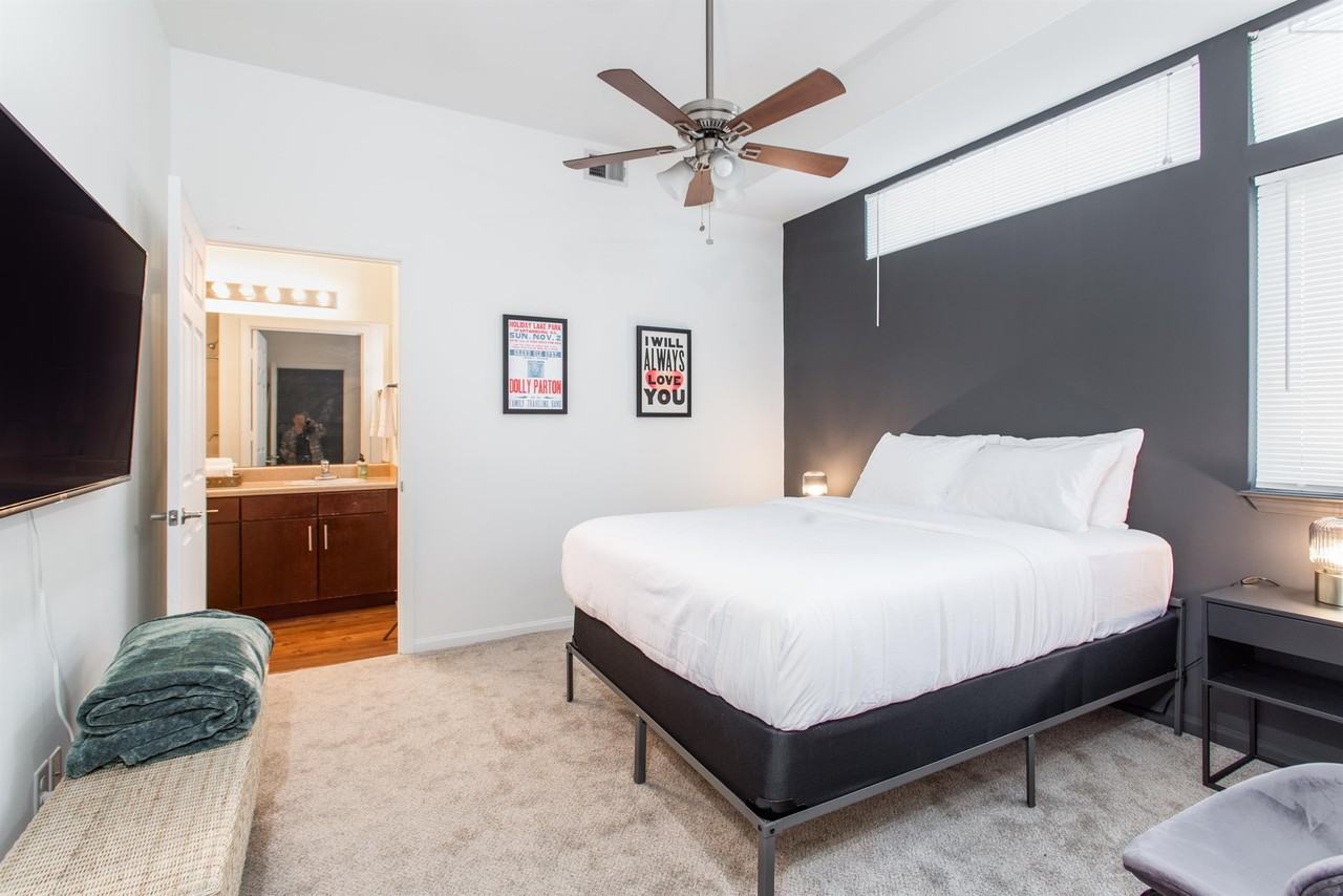 West Town Lofts - Photo 5 of 39