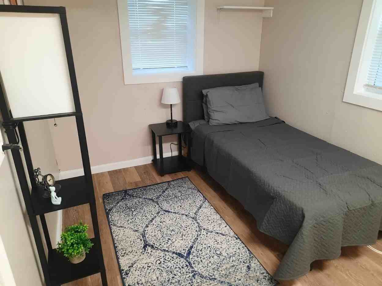 501 Hutchison Street - Photo 5 of 14