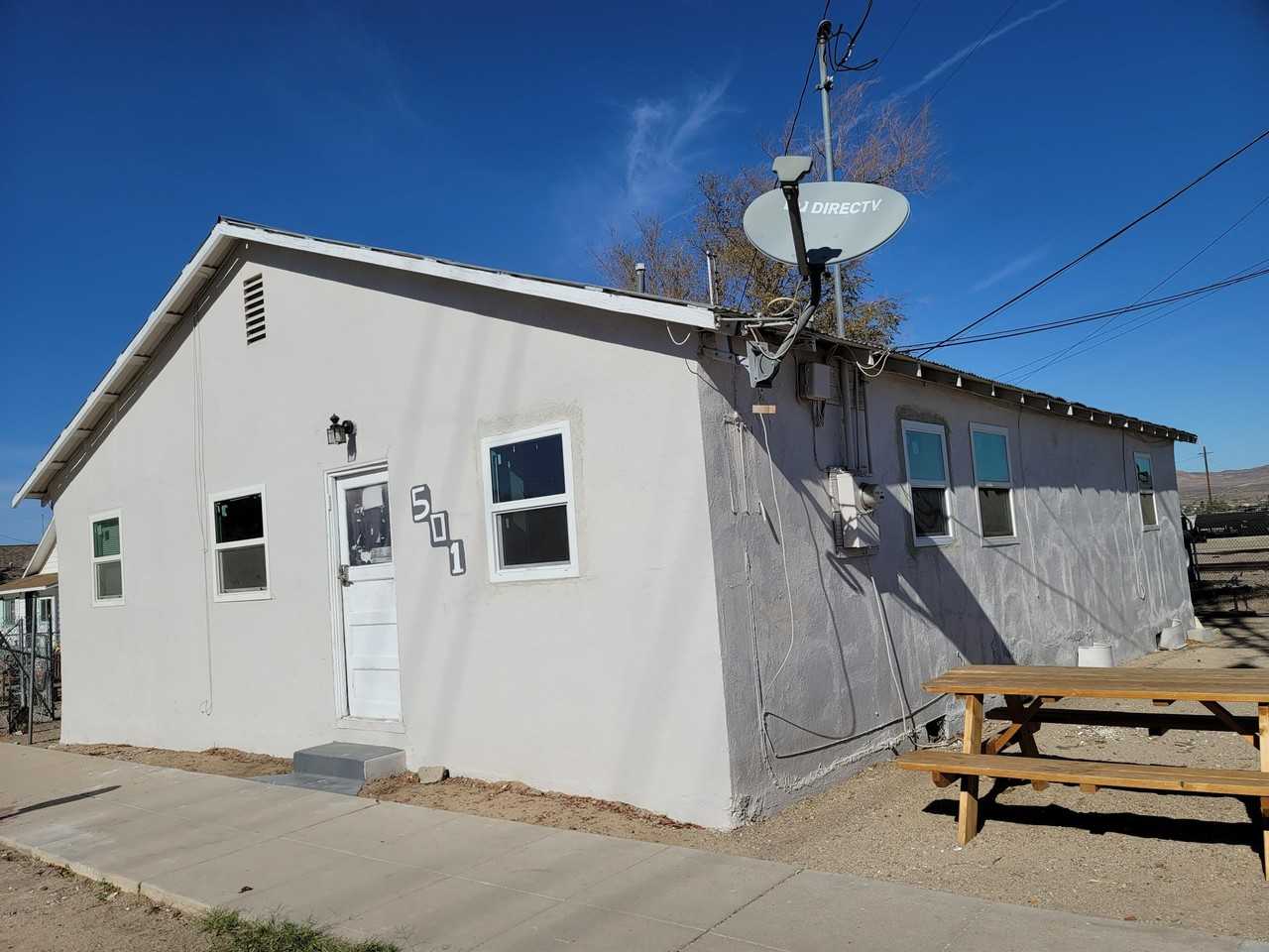 501 Hutchison Street - Photo 6 of 14