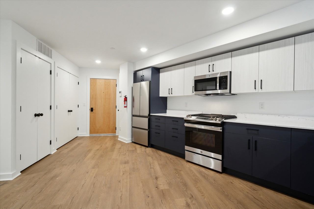 1951 Point Breeze Avenue - Photo 2 of 24