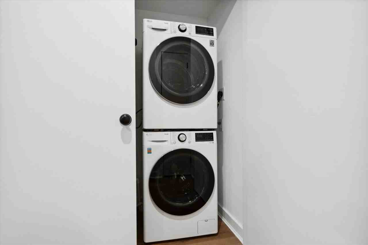 1951 Point Breeze Avenue - Photo 5 of 24