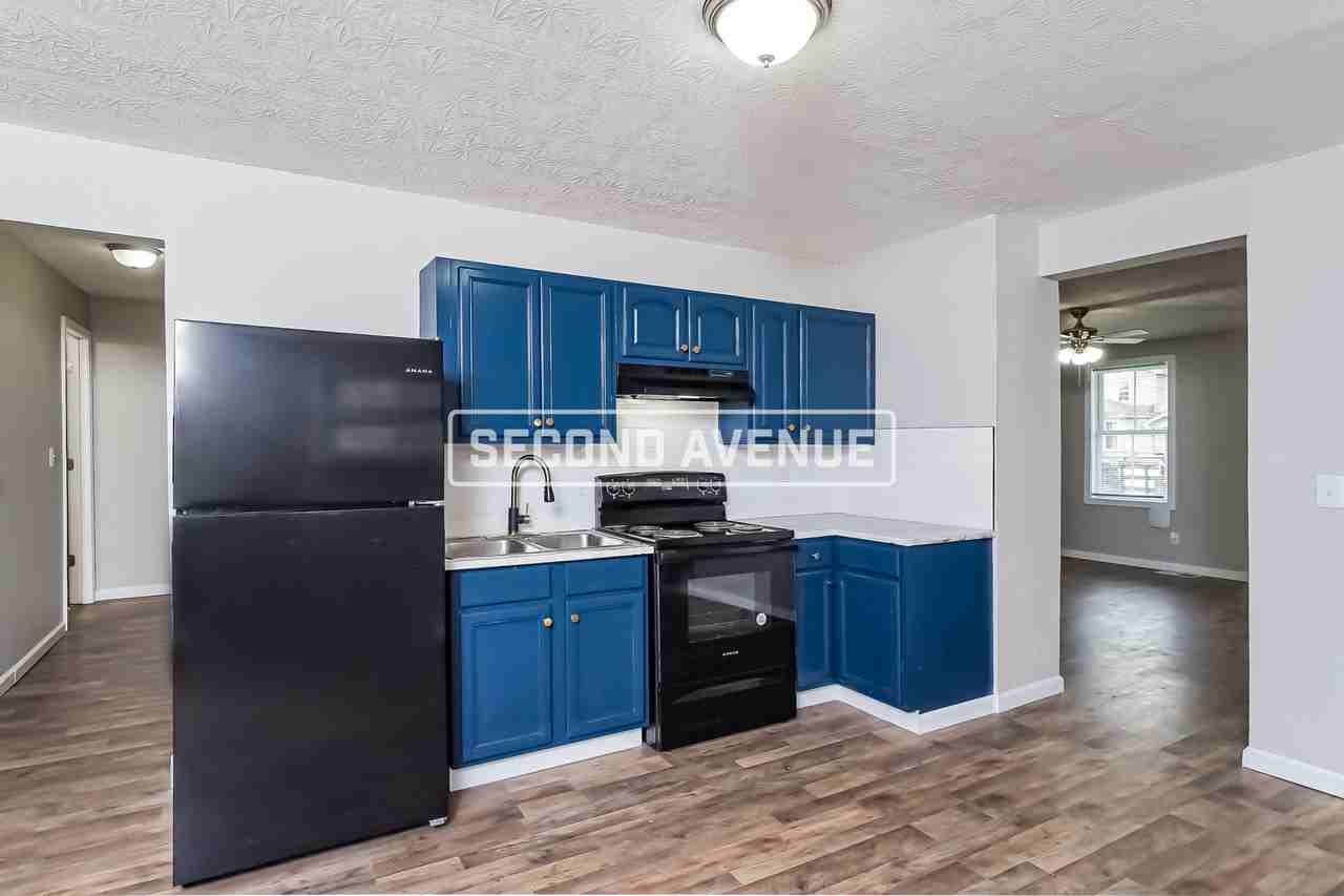 737 S 37th St - Photo 2 of 18
