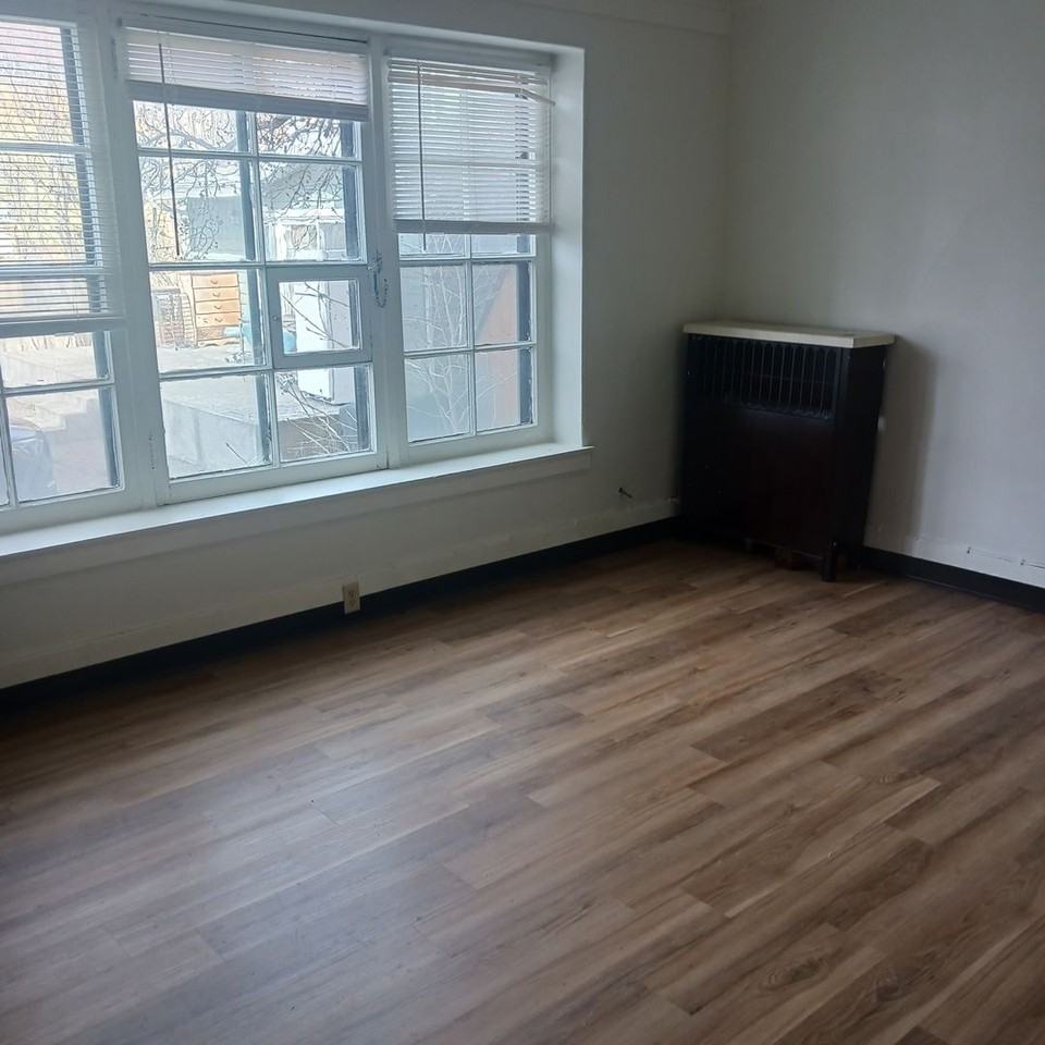 Blackstone Apartments - Photo 2 of 17