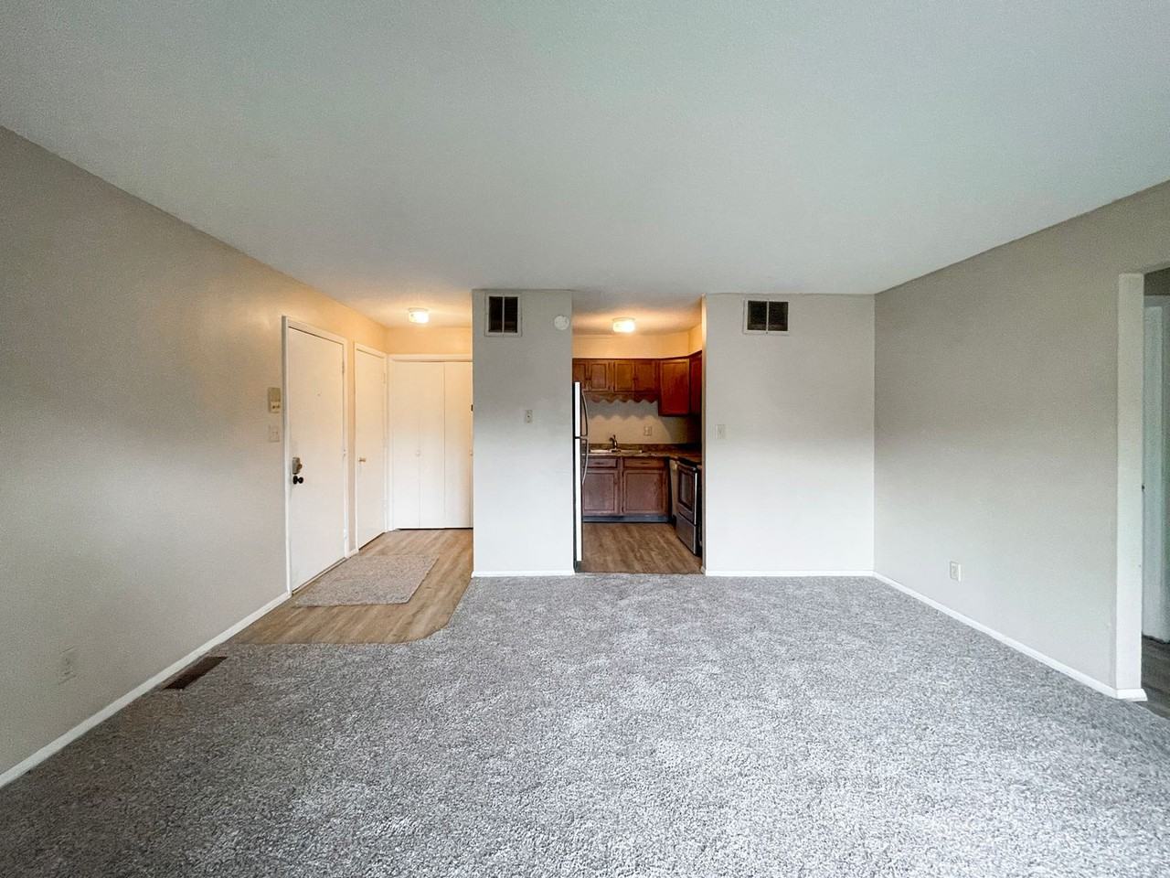 920 North Linden Street #2 - Photo 3 of 14