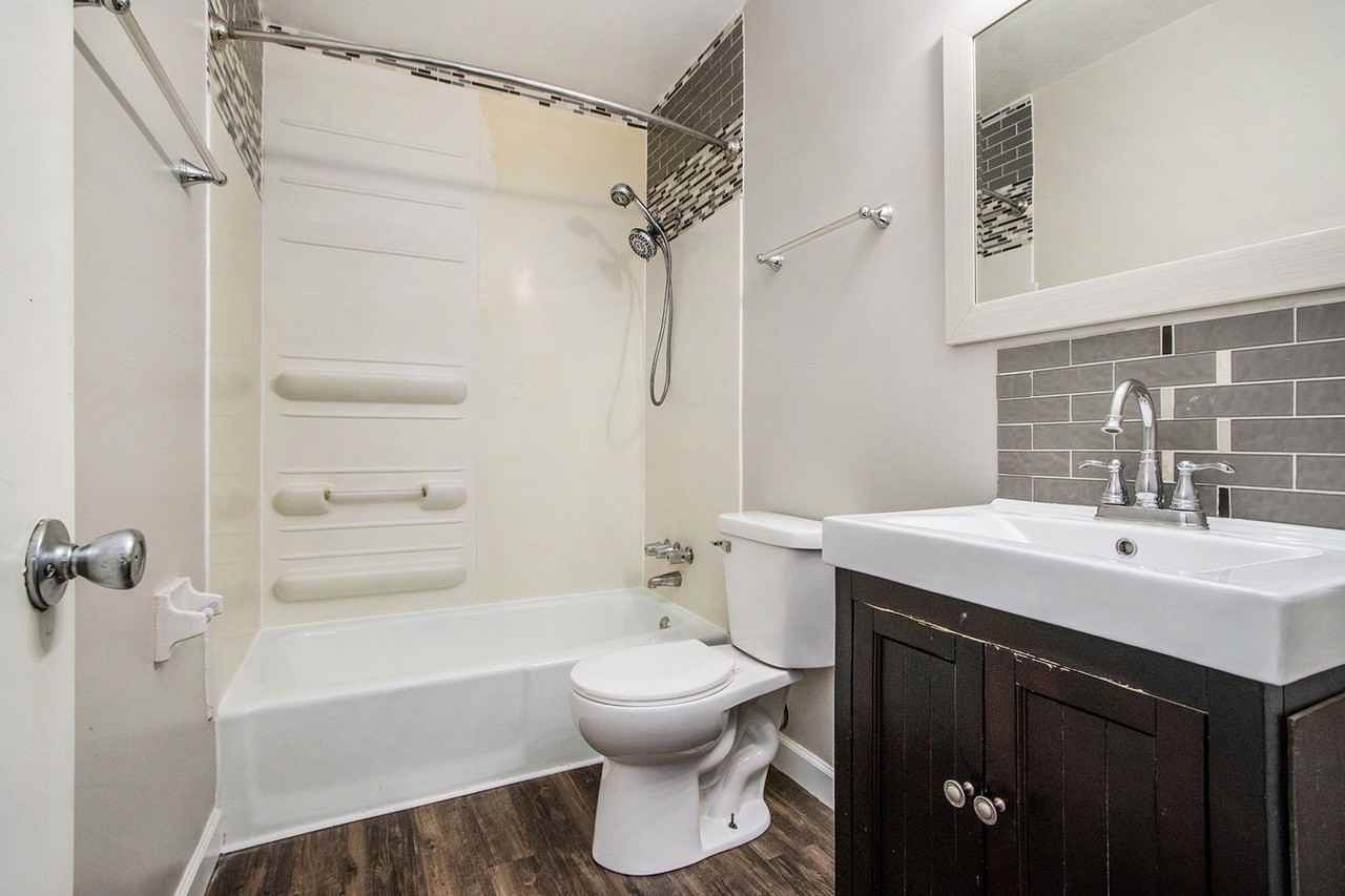 444 Garland St - Photo 5 of 21