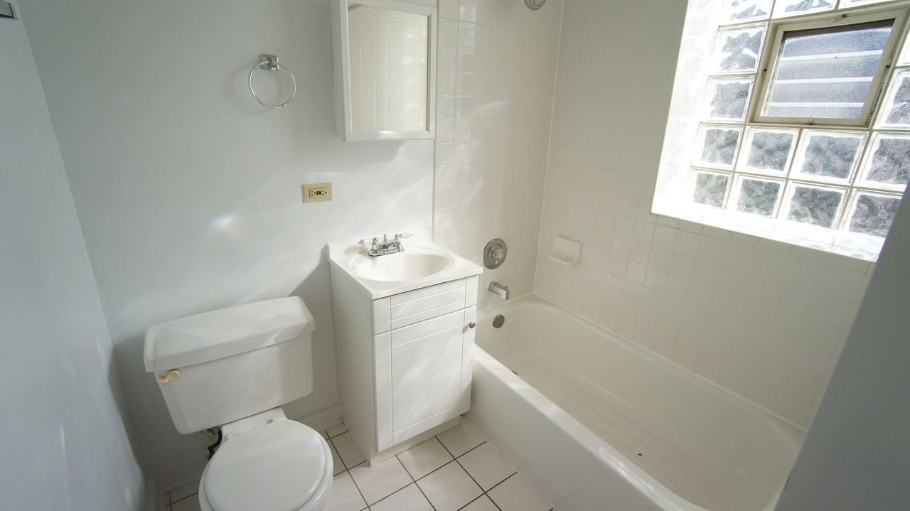 1850 Humboldt LLC - Photo 6 of 7