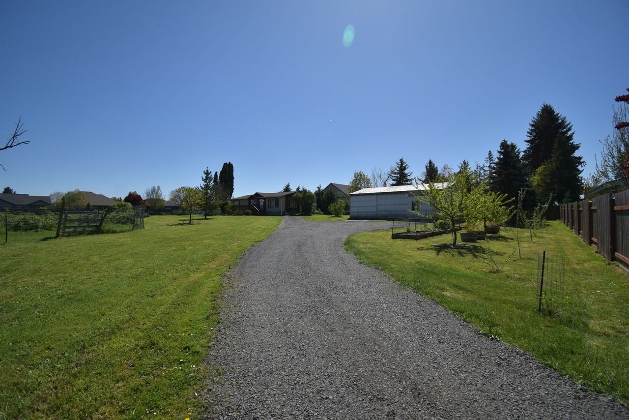 4385 Bain St Ne - Photo 2 of 18