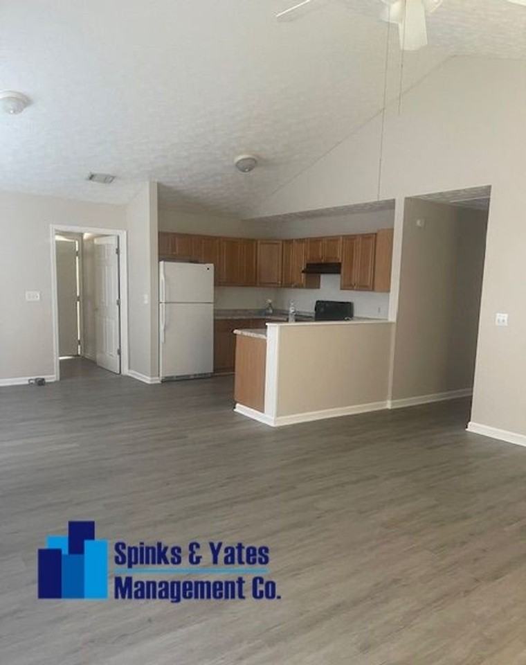 3280 Hogansville Road - Photo 3 of 7