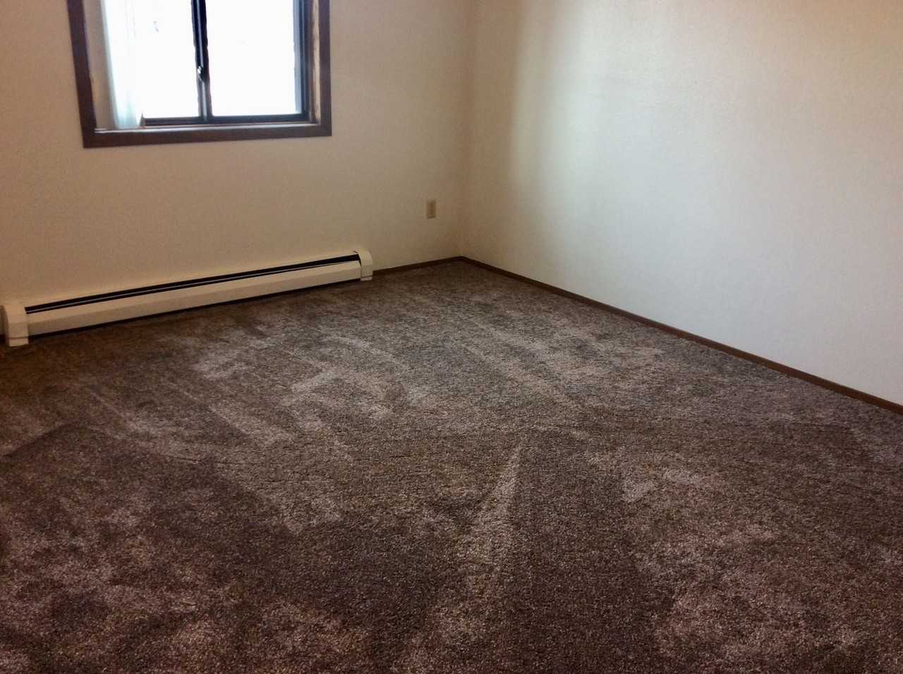 Eastwood Apartments - Photo 4 of 8