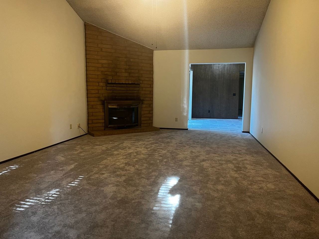 7214 Kenneth Ave - Photo 2 of 19