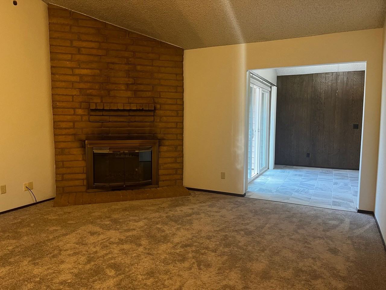 7214 Kenneth Ave - Photo 3 of 19