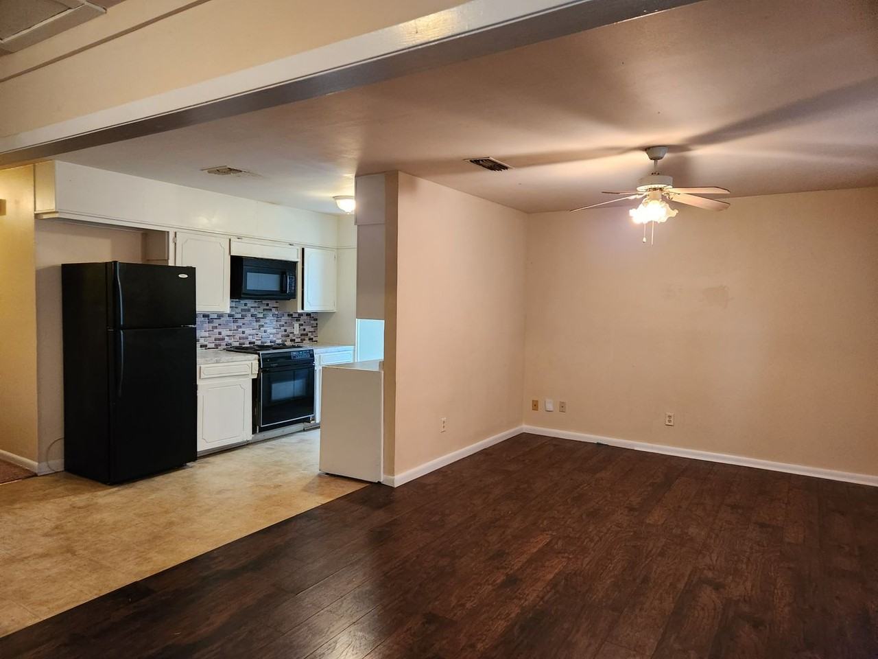 266 E Dudley Dr - Photo 5 of 9