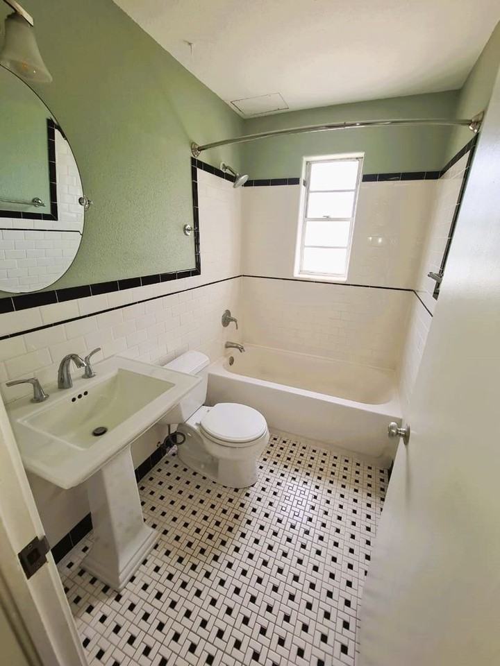 828 Laurel Ave #1 - Photo 2 of 15