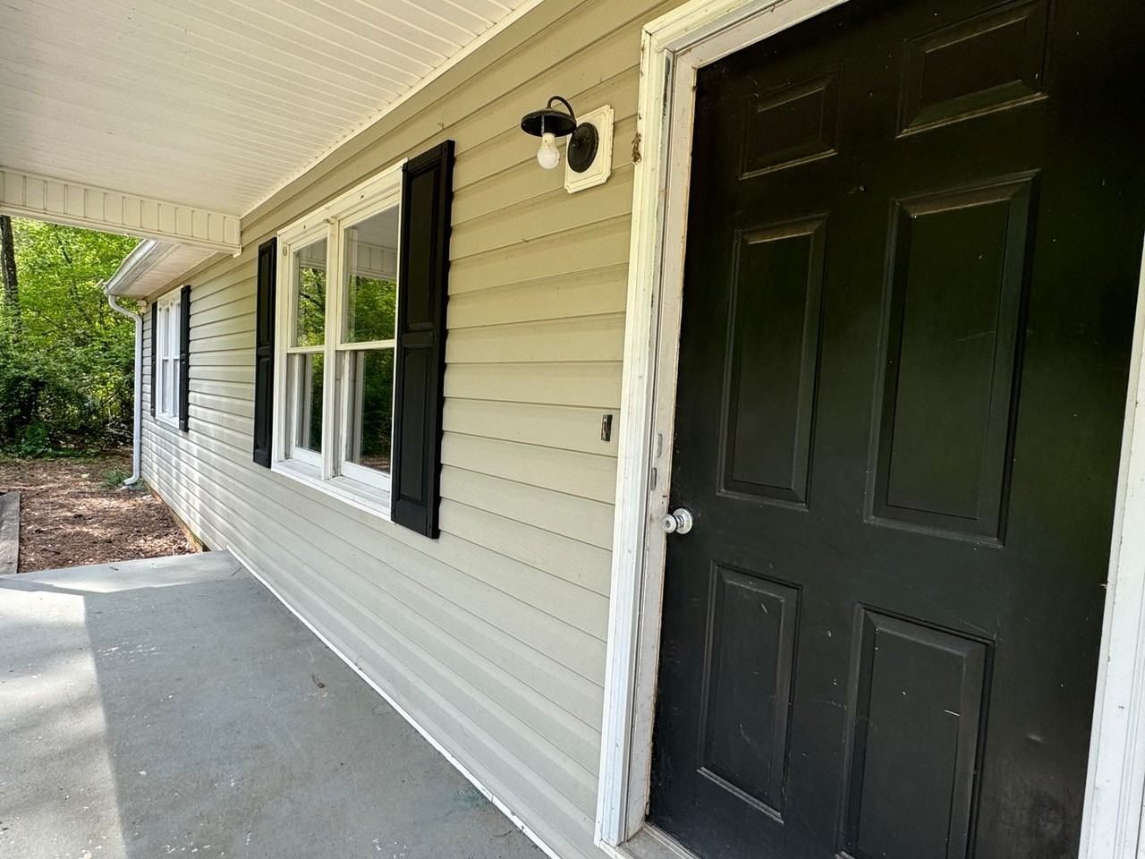 20 Marion Dairy Rd Se - Photo 2 of 10