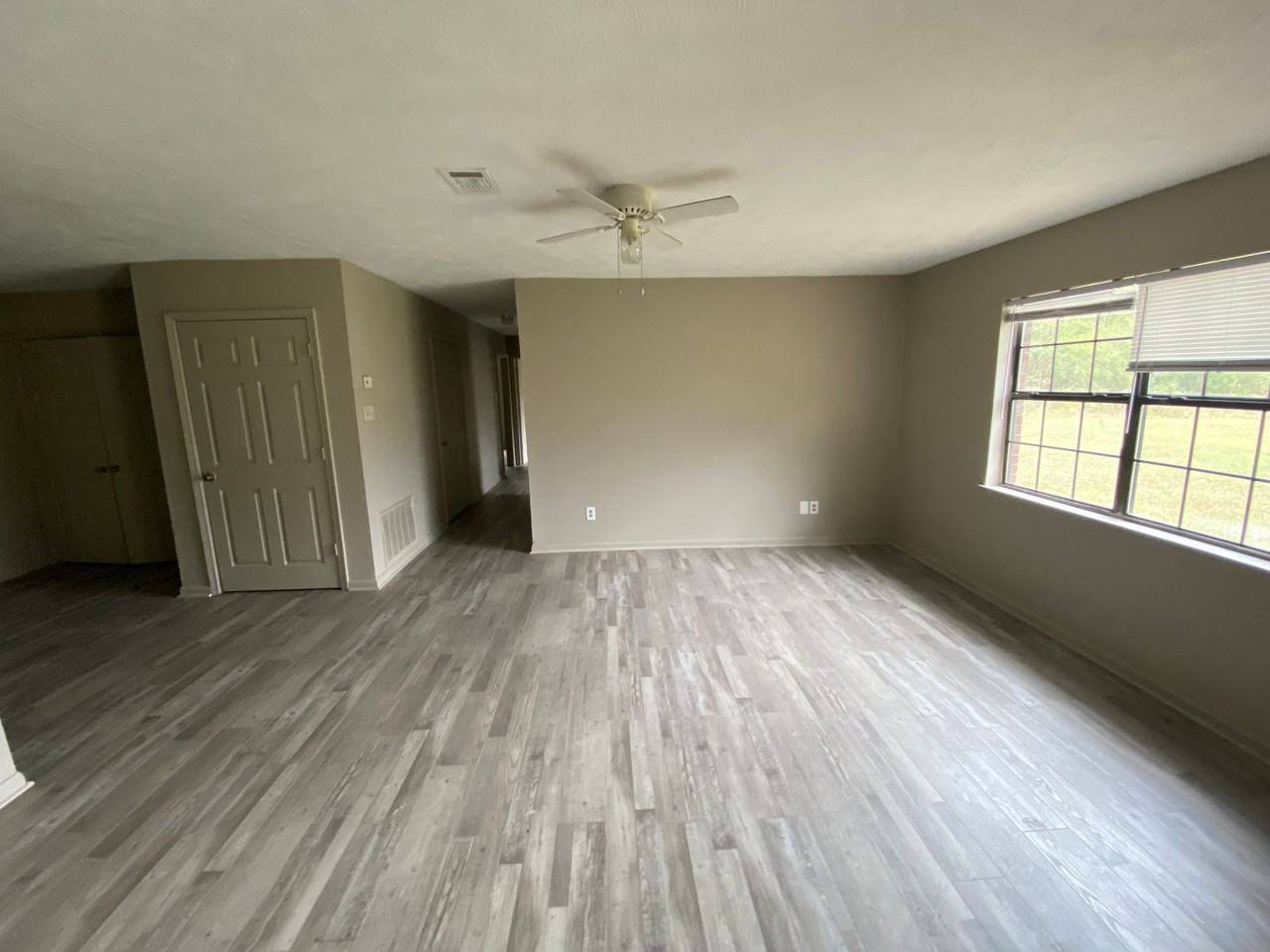 Sherman Apartments - Photo 3 of 6