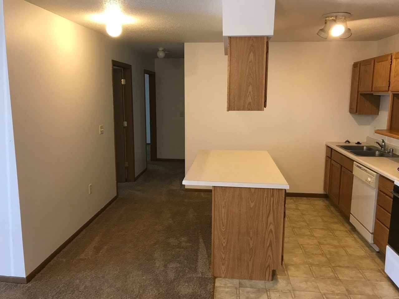 Silver Lake Rentals - Photo 3 of 18