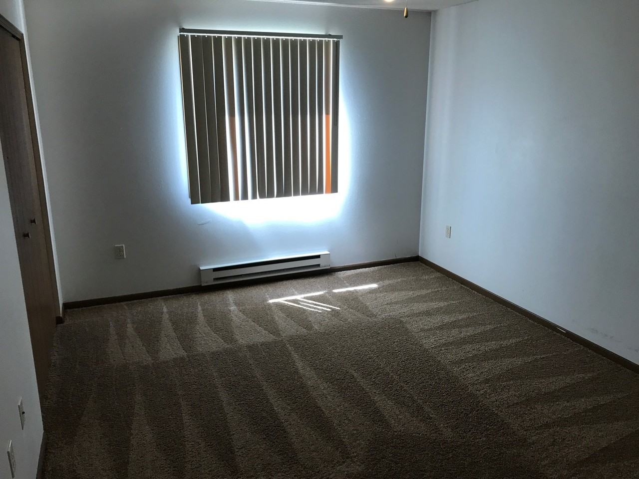 Silver Lake Rentals - Photo 7 of 18