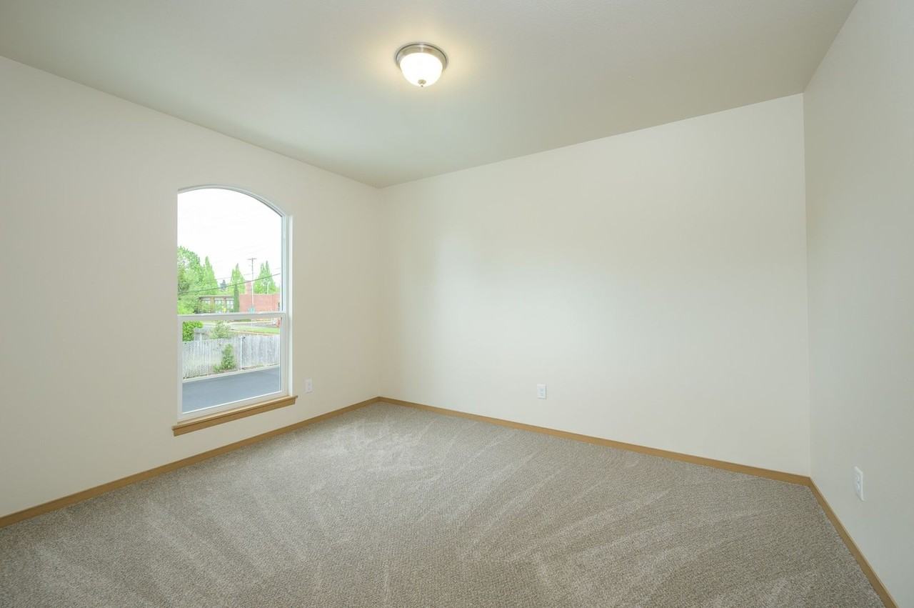 FKA1025 - Photo 3 of 16