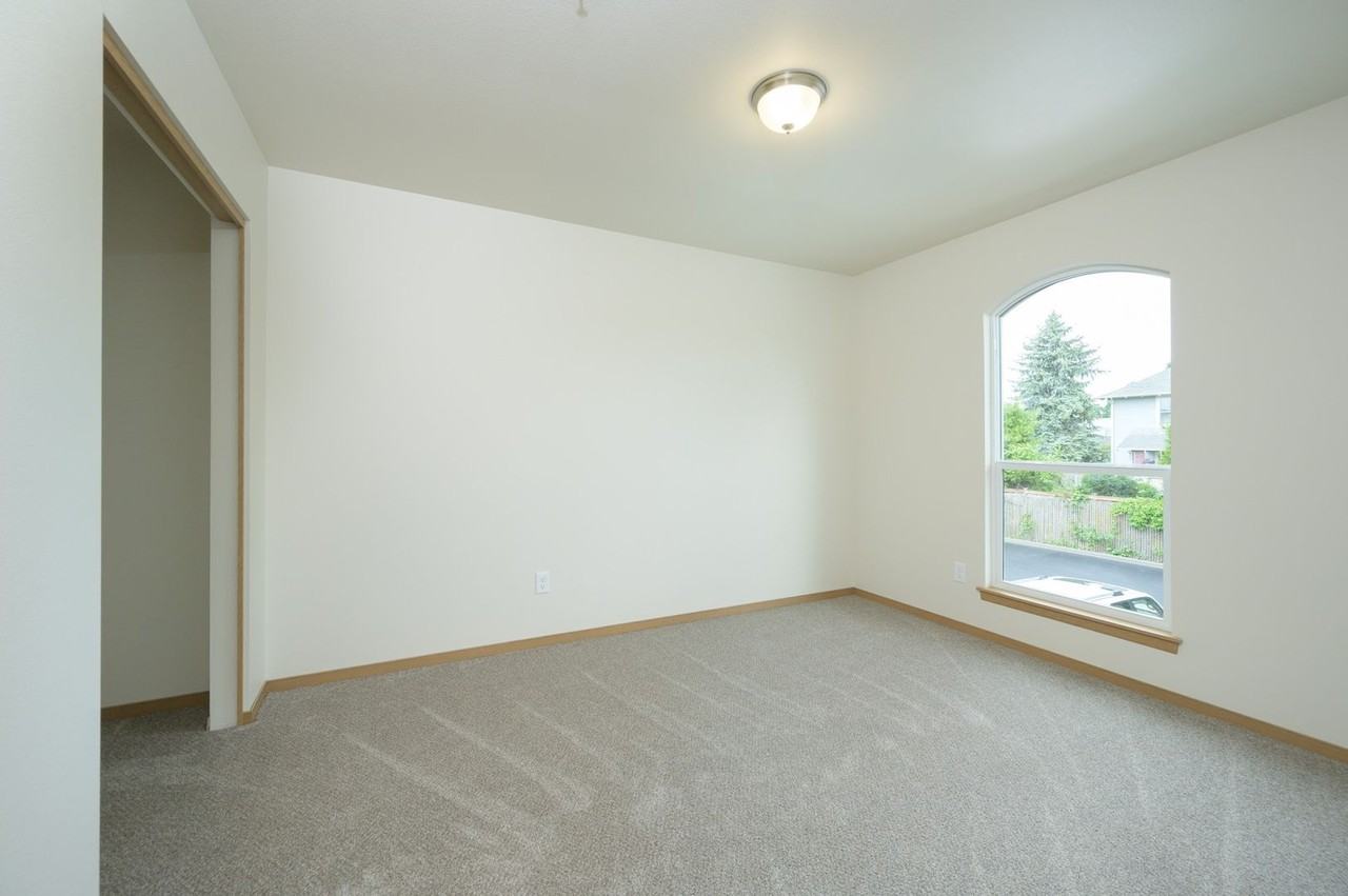 FKA1025 - Photo 7 of 16