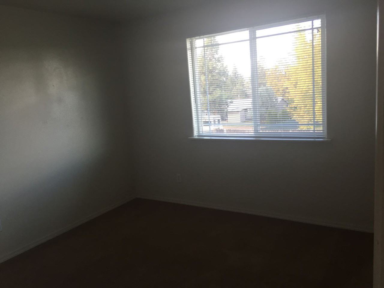 1710 Sw Juniper Ave - Photo 7 of 10
